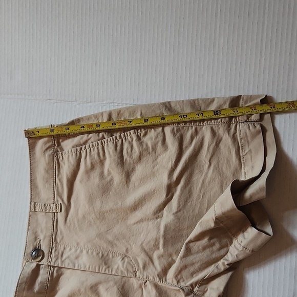 Old Navy Shorts Womens Size 6 Everyday shorts High Rise Tan - Picture 5 of 10